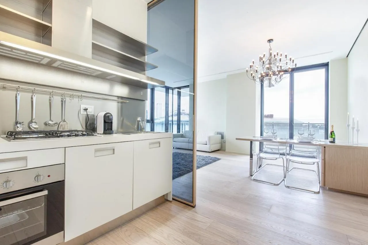 Stylish Elegant Apartment In Torre Solaria With Exclusive Milan'S View Italy